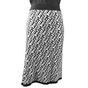 Retrology - Black & White Herringbone Knitted Skirt